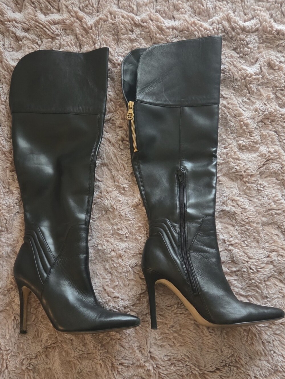 Guess Black Knee-High Stiletto Boots with Gold Zip